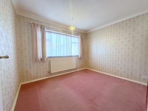 Kirkhurst Close- click for photo gallery